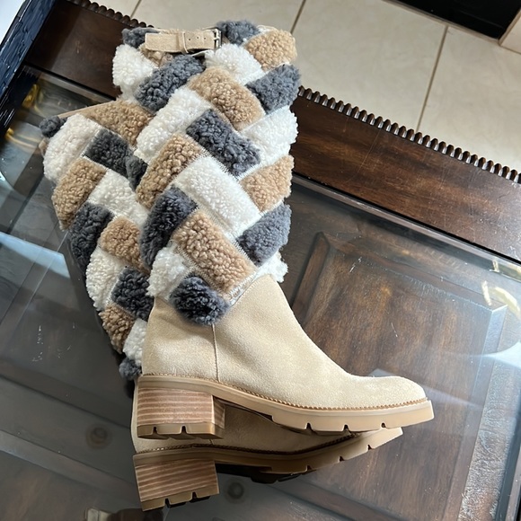 Donald J. Pliner Seneca Suede and Shearling Lug-Sole Boot. - Picture 12 of 14